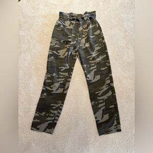 Express Women's Camouflage Cargo Pants
